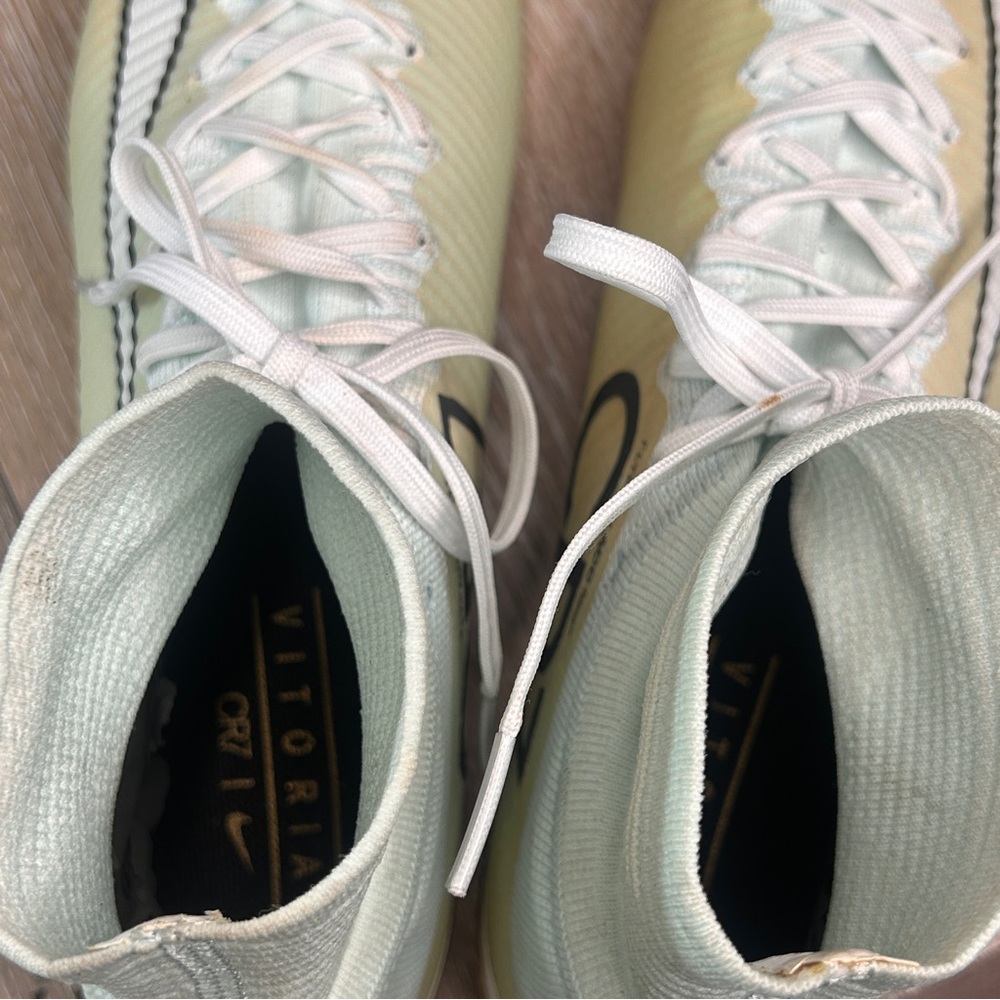 Nike Mercurial Men's Soccer Cleats in Light Green, White and Gold - Picture 8 of 9